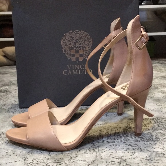 Vince Camuto Sandals - Picture 2 of 3